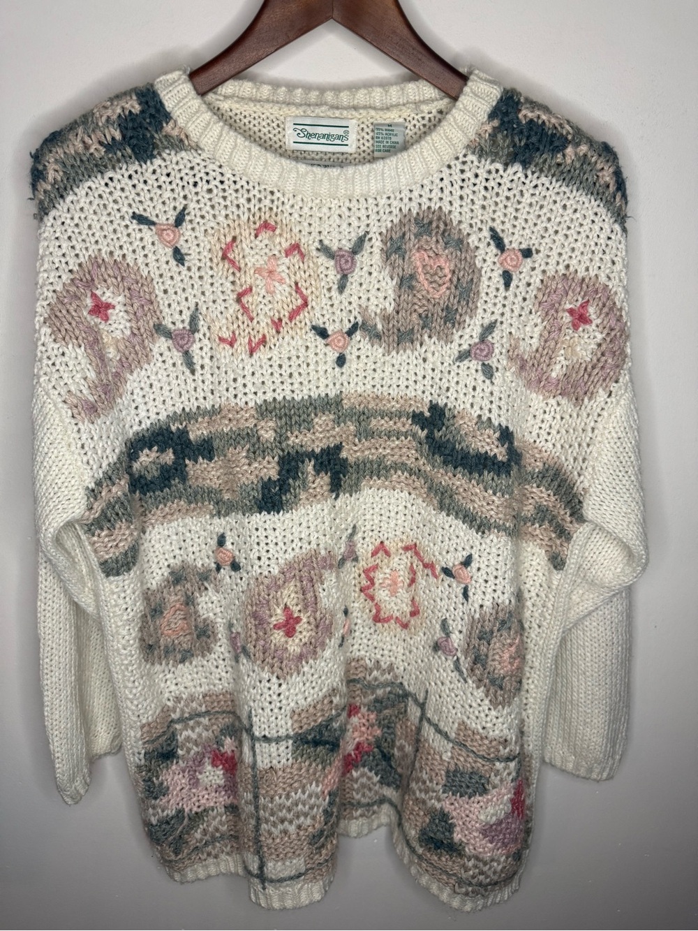 Vintage Handknit Shenanigans Floral Granny Sweater Ladies Medium Oversize Fit